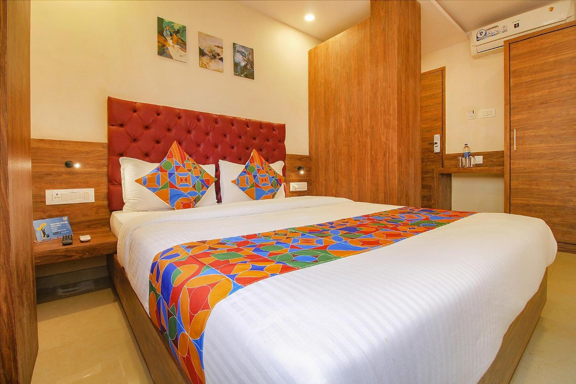 Fabhotel Peninsula - Nr Csmt Station Mumbai Dış mekan fotoğraf