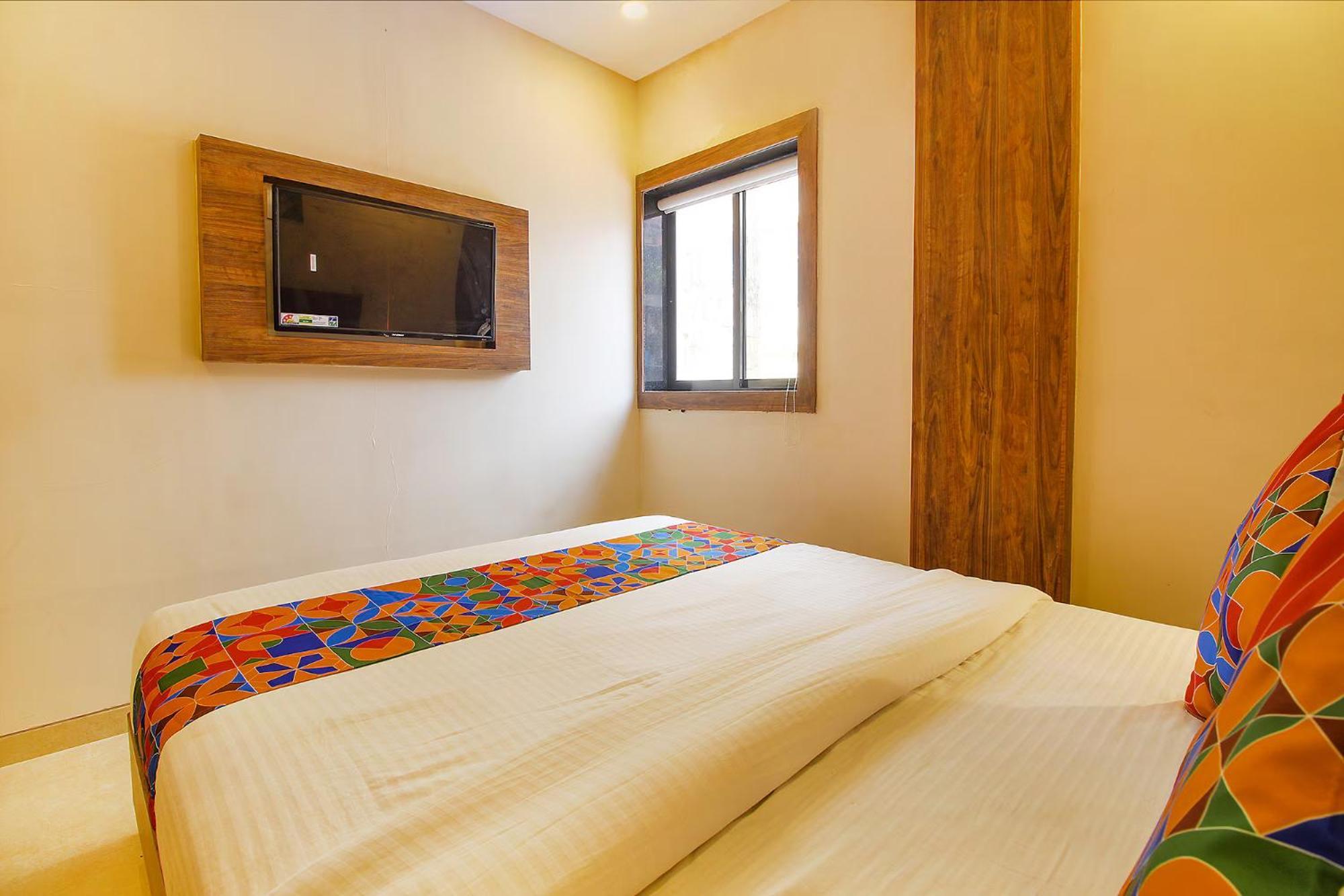 Fabhotel Peninsula - Nr Csmt Station Mumbai Dış mekan fotoğraf
